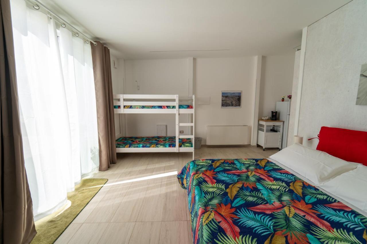Nni Mia Hotel Modica Kültér fotó