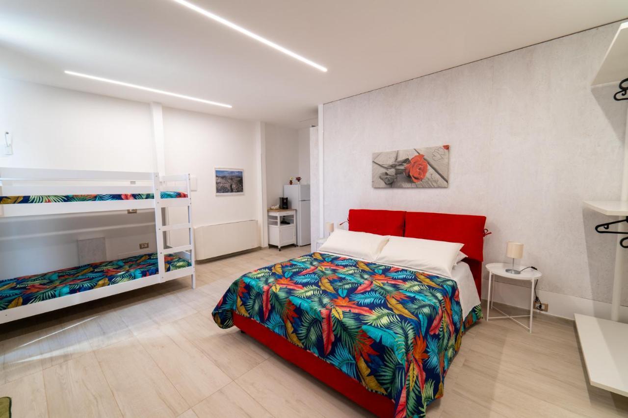 Nni Mia Hotel Modica Kültér fotó